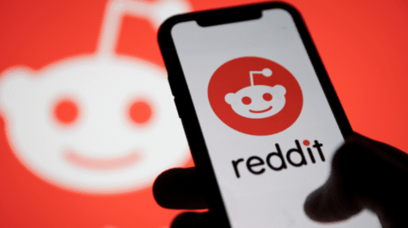 Reddit introduces a new developer portal to support and promote outside apps and bots